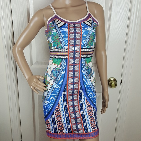 Jealous Tomato Dresses & Skirts - Jealous Tomato Abstract Floral Print Bodycon Dress